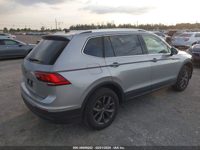 3VV3B7AX1PM116411 Volkswagen Tiguan 2.0t Se