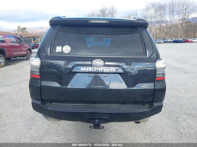 Toyota 4RUNNER SR5 2022 JTEMU5JR1N6035615 Image 17