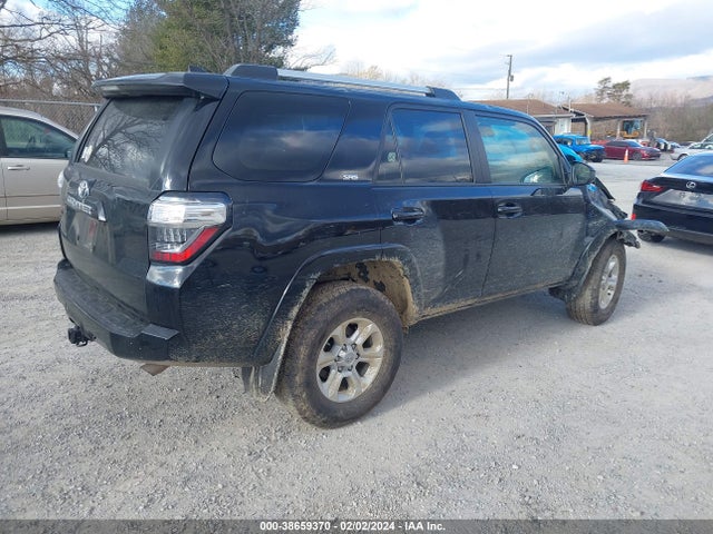 Toyota 4RUNNER SR5 2022 JTEMU5JR1N6035615 Image 4