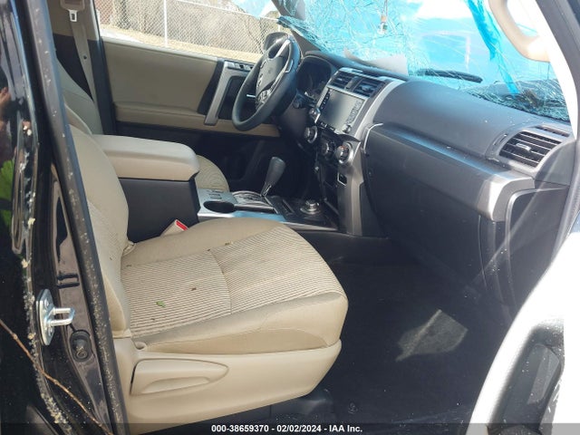 Toyota 4RUNNER SR5 2022 JTEMU5JR1N6035615 Image 5
