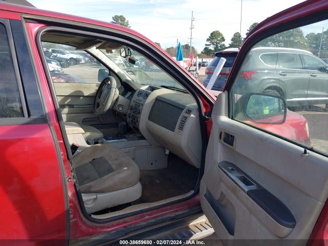 2008 FORD ESCAPE XLT VIN: 1FMCU03148KA82588