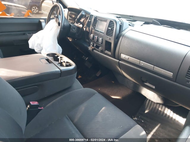 2009 CHEVROLET SILVERADO 1500 LT VIN: 3GCEC23099G258076