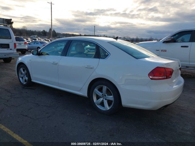 1VWAT7A34FC107702 Volkswagen Passat 1.8t Limited Edition