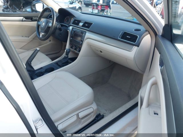 1VWAT7A34FC107702 Volkswagen Passat 1.8t Limited Edition