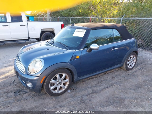 2010 MINI COOPER WMWMR3C5XATU98107 Photo 1