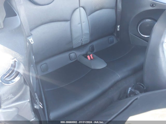2010 MINI COOPER WMWMR3C5XATU98107 Photo 7