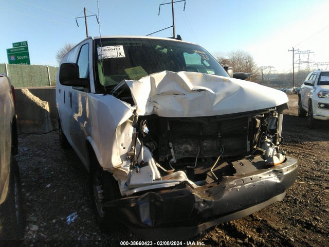 2020 1GCWGAFG1L1208631 main image