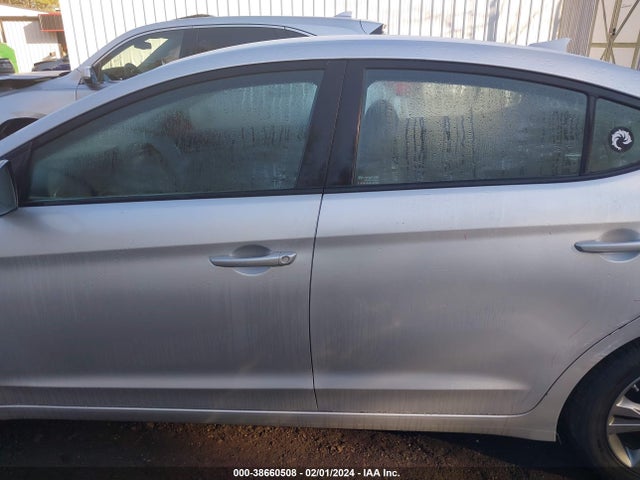 2018 HYUNDAI ELANTRA SEL VIN: 5NPD84LF4JH277238