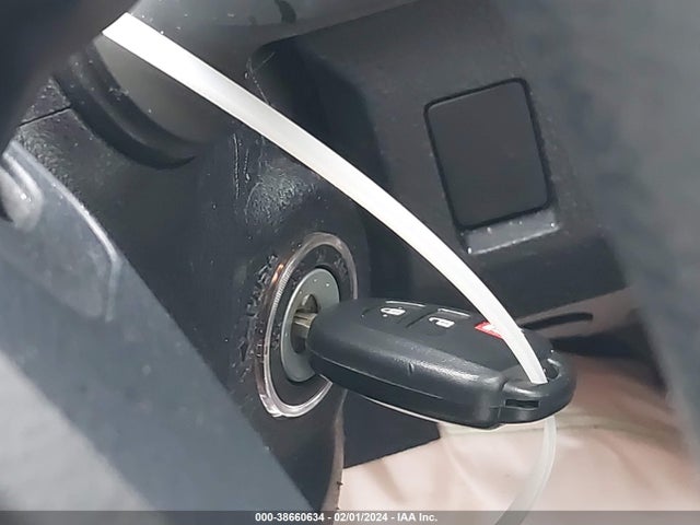 Toyota RAV4 LE 2017 JTMBFREV9HJ133605 Image 11