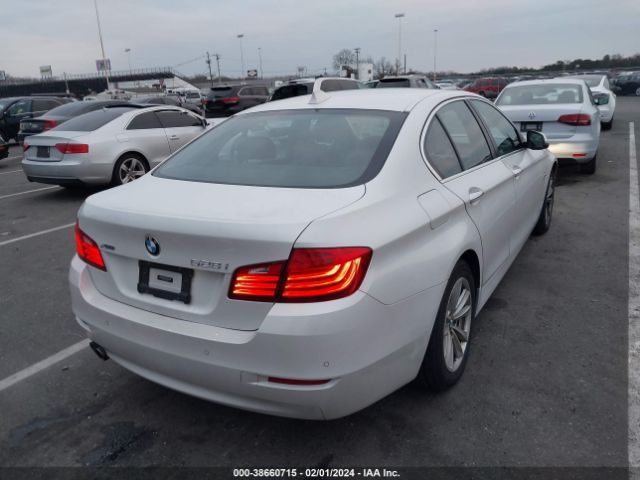 WBA5A7C55GG148016 BMW 528i Xdrive