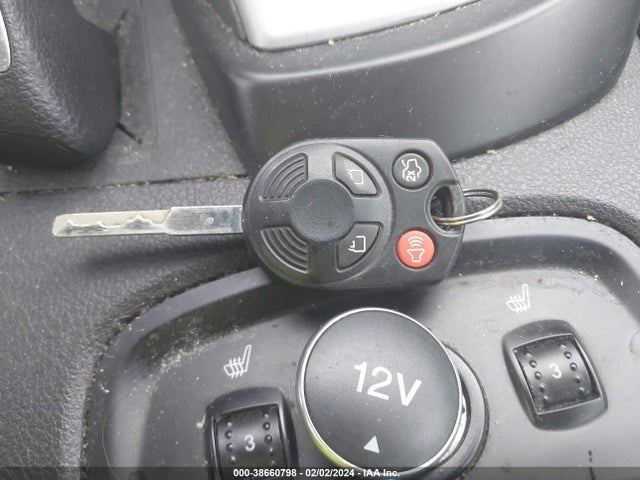 2013 FORD FOCUS SE VIN: 1FADP3F24DL106291
