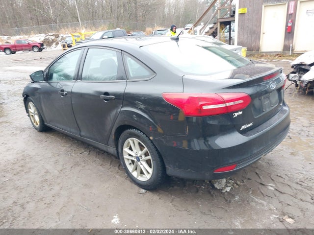 Ford FOCUS SE 2016 1FADP3F24GL265557 Image 3