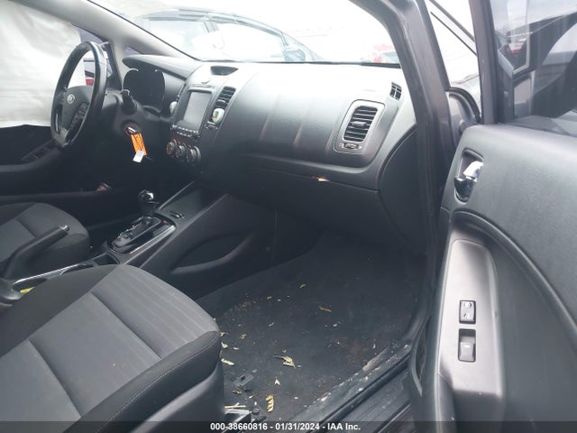 KIA FORTE S 2017 3KPFL4A70HE088815 Image 5