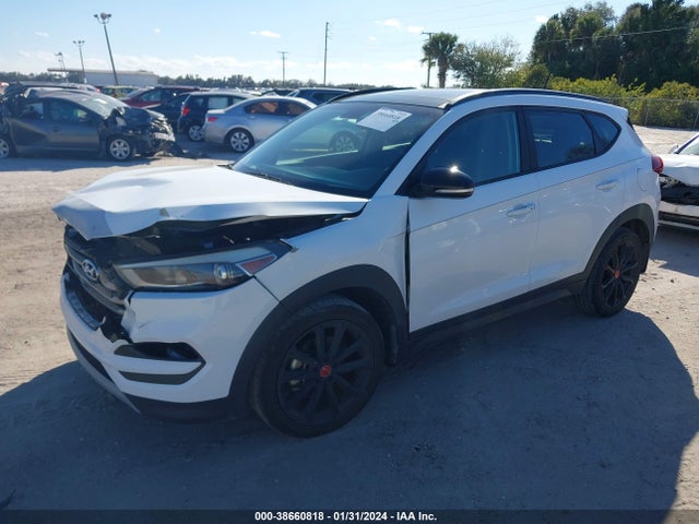 Hyundai Tucson Night 2017 KM8J33A27HU540166 Image 2