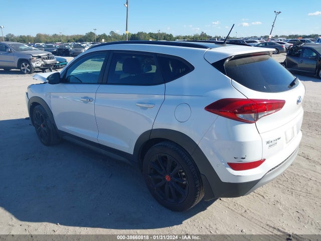 Hyundai Tucson Night 2017 KM8J33A27HU540166 Image 3