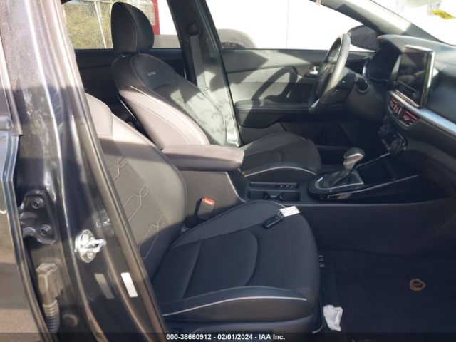 3KPF54AD2NE469321 KIA Forte Gt-line