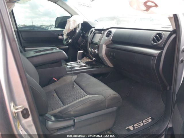 5TFEM5F17GX100136 Toyota Tundra Sr5 4.6l V8