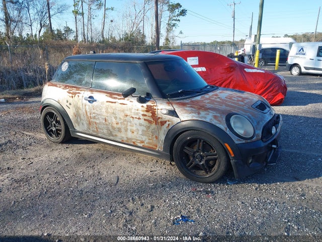 2007 MINI COOPER S WMWMF73527TV31528 Photo 0