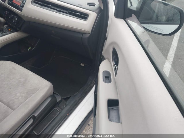 Honda HR-V LX 2018 3CZRU6H31JM713916 Image 5
