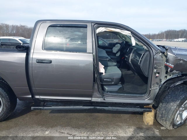 RAM 1500 Express  4x4 5'7 Box 2017 3C6RR7KT0HG796468 Image 14