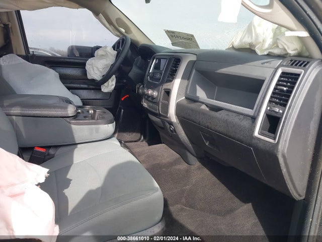 RAM 1500 Express  4x4 5'7 Box 2017 3C6RR7KT0HG796468 Image 5