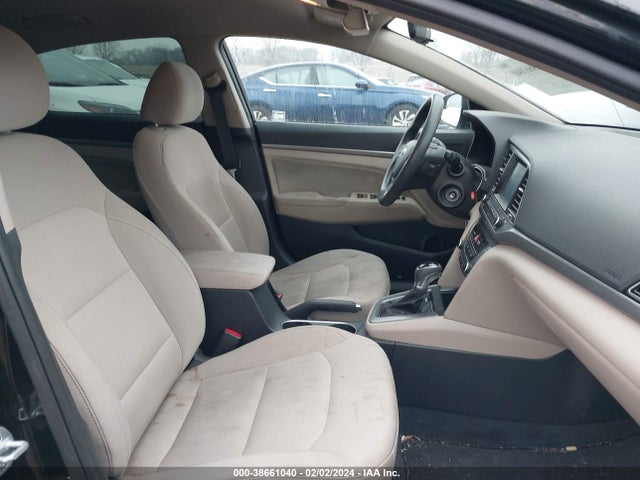 2017 HYUNDAI ELANTRA SE VIN: 5NPD84LF5HH124846