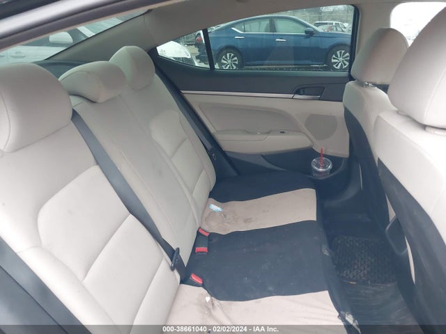 2017 HYUNDAI ELANTRA SE VIN: 5NPD84LF5HH124846