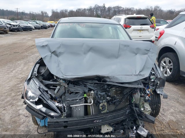 2018 NISSAN SENTRA SR TURBO VIN: 3N1CB7AP6JY231149
