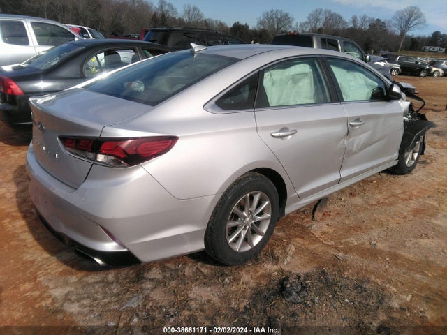 Hyundai SONATA SE 2018 5NPE24AF1JH614943 Image 4
