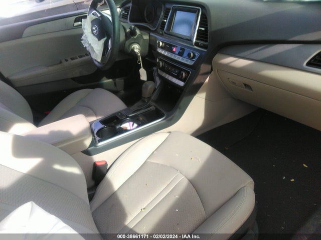 Hyundai SONATA SE 2018 5NPE24AF1JH614943 Image 5