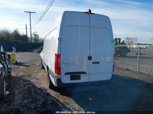 W1W40CHY4MT055640 Mercedes-Benz Sprinter 2500 High Roof I4