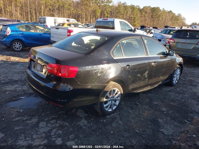 3VWD17AJ7EM356218 Volkswagen Jetta 1.8t Se