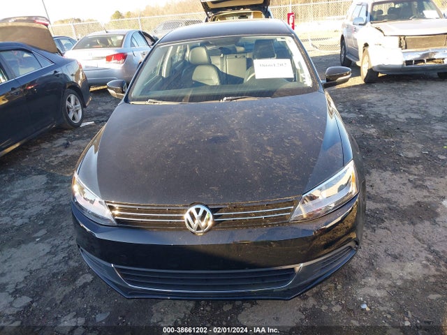 3VWD17AJ7EM356218 Volkswagen Jetta 1.8t Se