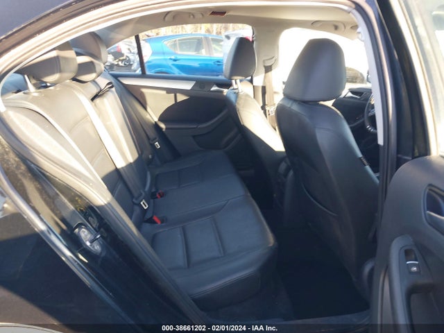 3VWD17AJ7EM356218 Volkswagen Jetta 1.8t Se