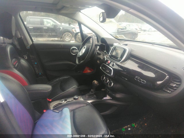 2017 FIAT 500X ZFBCFYDB2HP521832 Photo 4