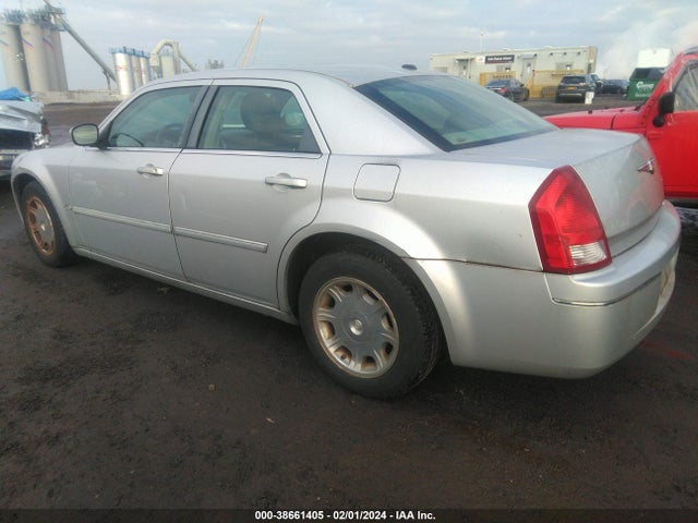 2007 CHRYSLER 300 TOURING VIN: 2C3KA53G17H693831