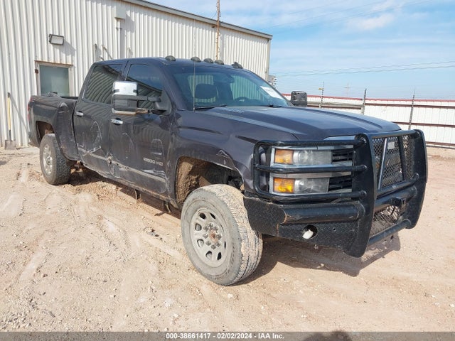 2015 1GC1KWE85FF134752 main image