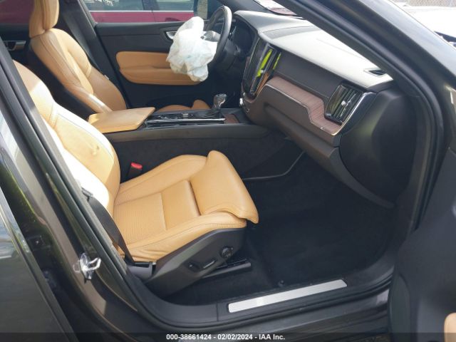 YV4102DLXL1531111 Volvo Xc60 T5 Inscription