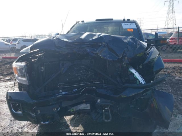 1GT12UEY0JF100022 GMC Sierra 2500hd Denali