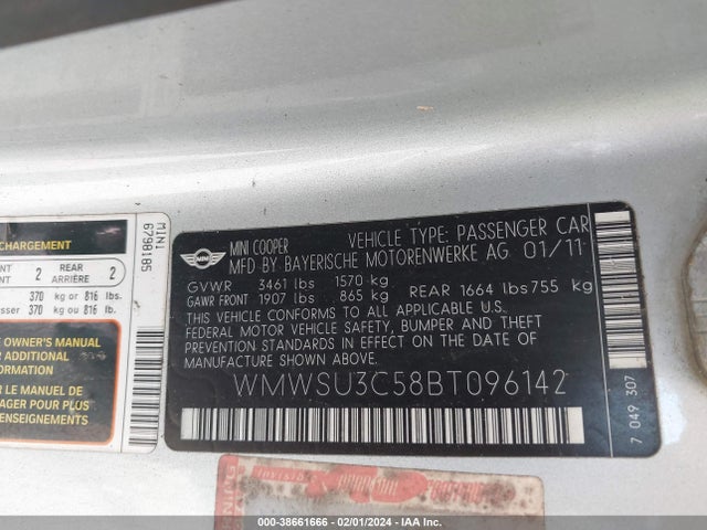 2011 MINI COOPER WMWSU3C58BT096142 Photo 8