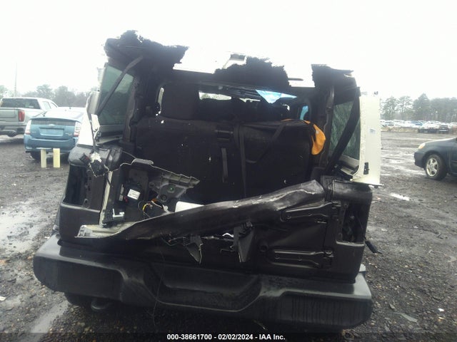 1C4GJXAN9MW724934 Jeep Wrangler Sport S 4x4