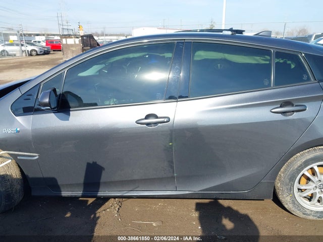 Toyota Prius Prime Premium 2018 JTDKARFP5J3100853 Image 14