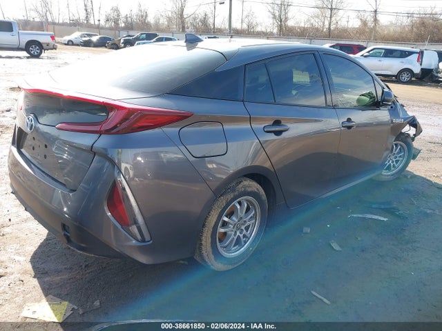 Toyota Prius Prime Premium 2018 JTDKARFP5J3100853 Image 4