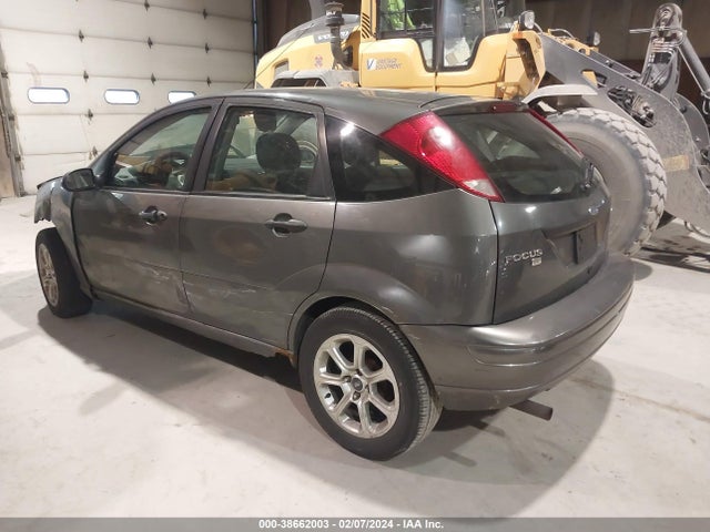 2005 FORD FOCUS ZX5 VIN: 3FAFP37N75R147762