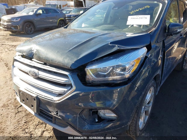 Ford Escape Titanium 2019 1FMCU9J90KUC17879 Image 6