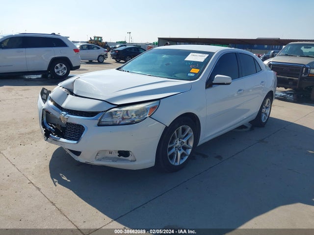 Chevrolet MALIBU 1LT 2015 1G11C5SL9FF318276 Image 2