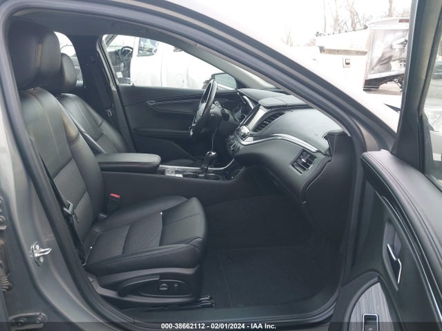 Chevrolet IMPALA 1LT 2018 2G1105S38J9112991 Image 5