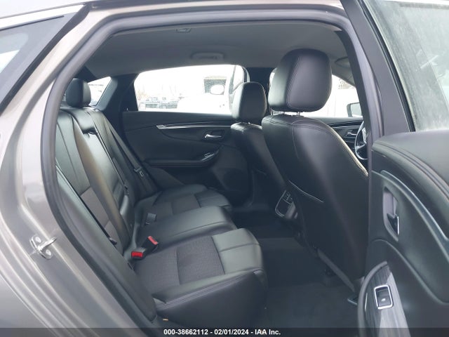 Chevrolet IMPALA 1LT 2018 2G1105S38J9112991 Image 8