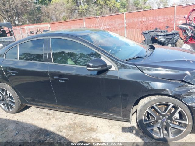 YV126MFL8H2434399 Volvo S60 T5 Dynamic