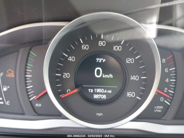 YV126MFL8H2434399 Volvo S60 T5 Dynamic